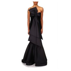 Bradley Mischka Mermaid Formal Dress